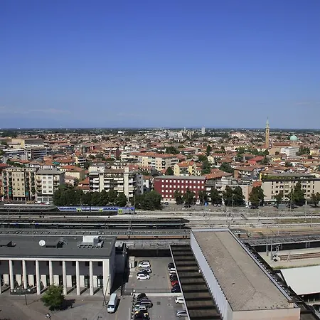 Stazione Di Hotel Pádua